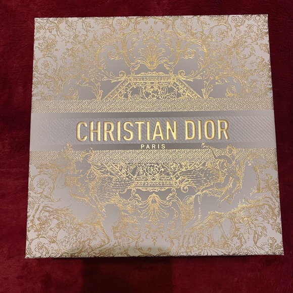 Dior Gift Box with Slip Envelope - Picture 2 of 5